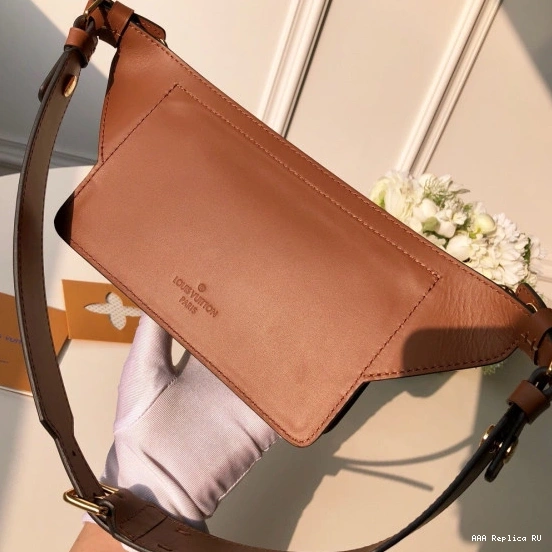 Aaa replica ru Spring Louis Show） Vuitton Bag（2019 Belt 0711